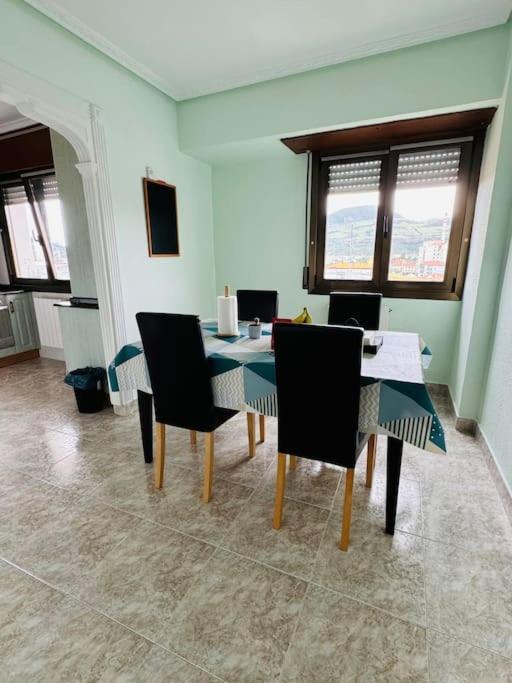 Muskiz Retreat, Playa 5 Mins, Wifi Gratis Экстерьер фото